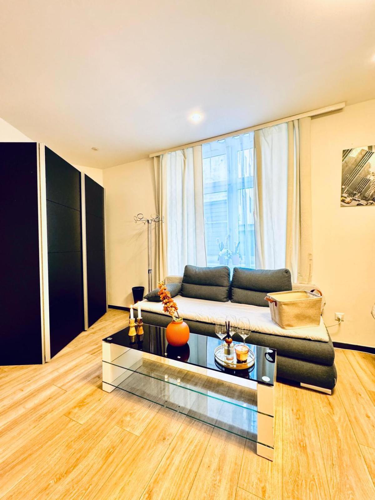וינה Central King Studio - 10 Mins Walk From Downtown מראה חיצוני תמונה