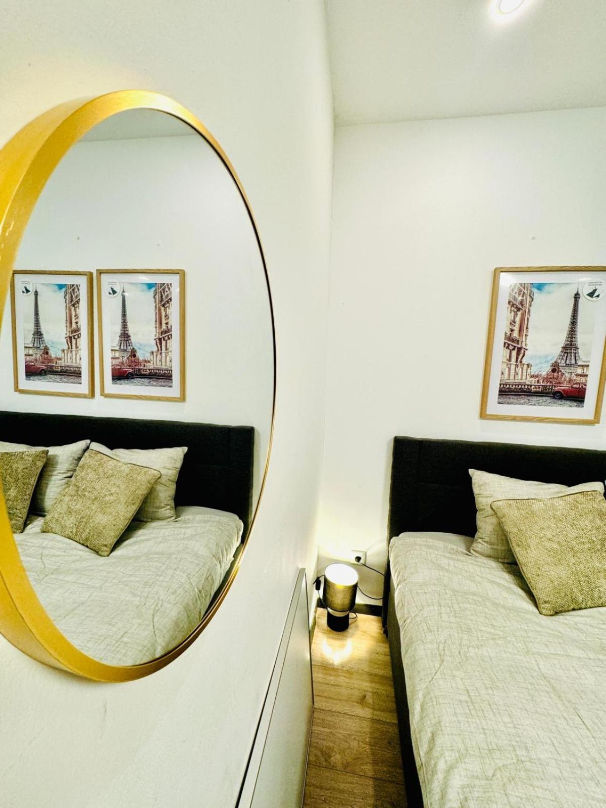 וינה Central King Studio - 10 Mins Walk From Downtown מראה חיצוני תמונה
