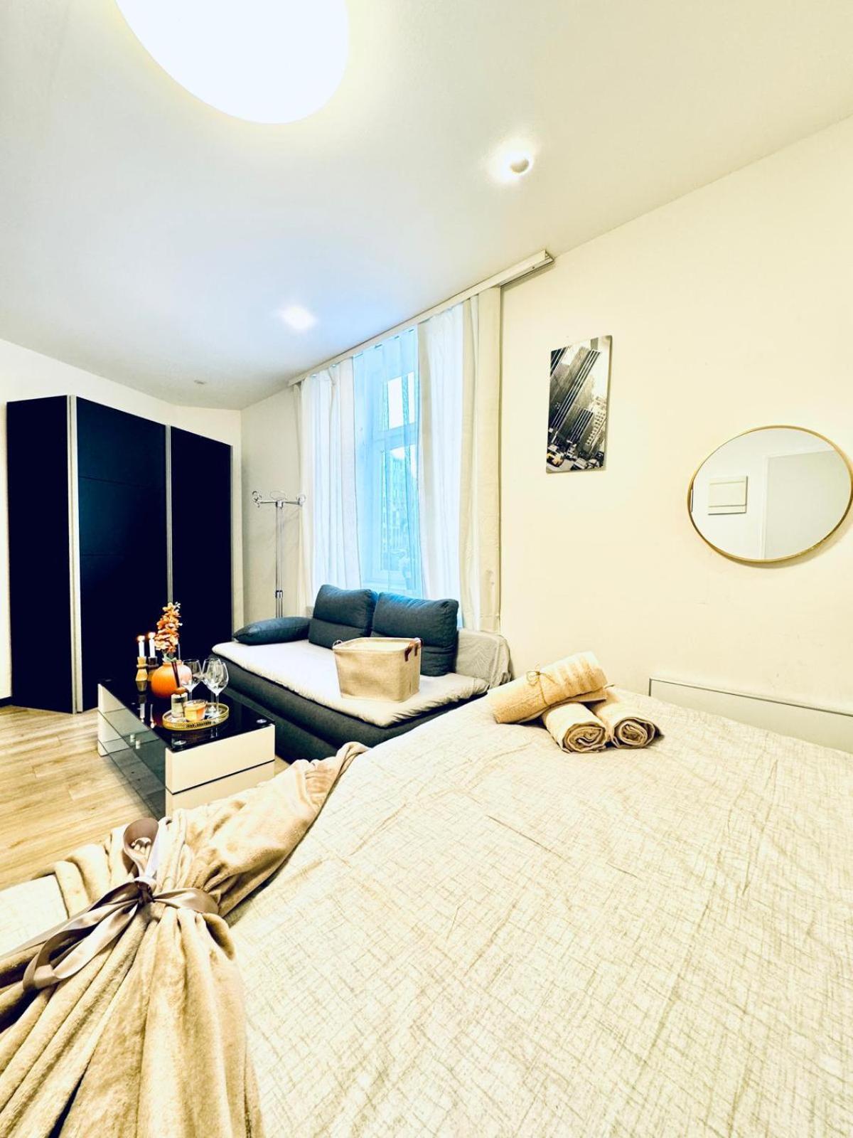 וינה Central King Studio - 10 Mins Walk From Downtown מראה חיצוני תמונה